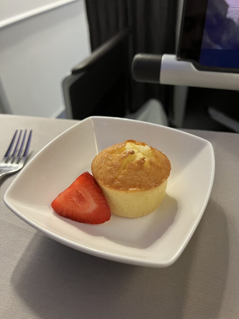 Hawaiian Airlines First, Los Angeles to Honolulu